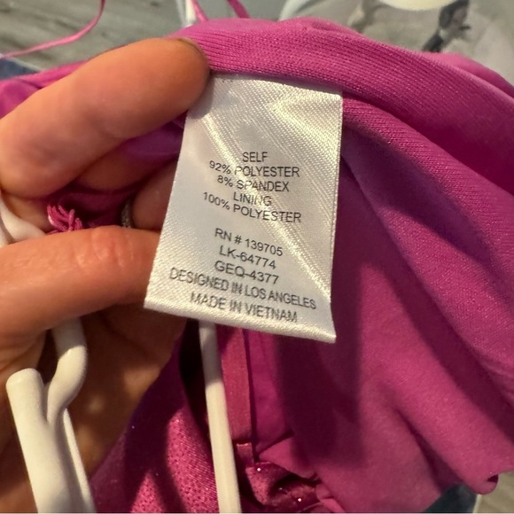 Sexy Shimmer Ruched Sparkly Magenta Mini Dress w/ Side Slit Size Medium … - Picture 8 of 8